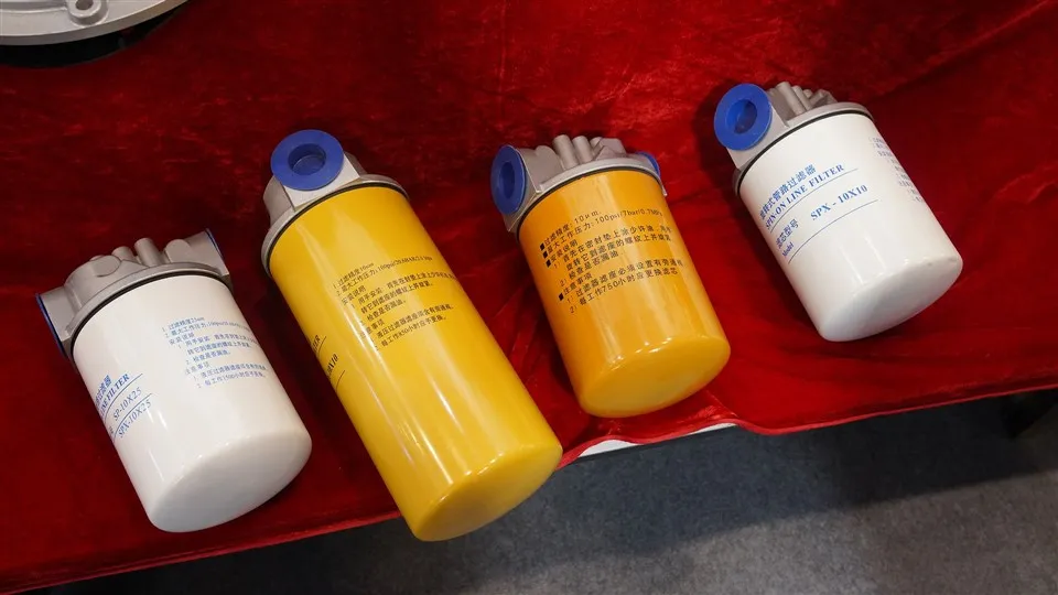 Professionella Micron Ratings Machine Oil Filter for Earth Moving